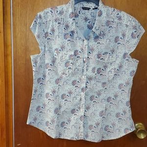 American eagle boho cap sleeve paisley button top